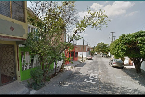 Sk17 Gran Oportunidad, Hermosa Casa En Venta En Magisterial Tuxtla Gutierrez (ideal Para Inversion O Para Comenzar Con Tu Patrimonio A Costo Accesible, Pago En 2 Exhibiciones) No Infonavit