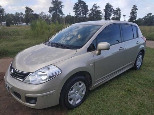 Nissan Tiida 1.8 Visia 5 P 2013