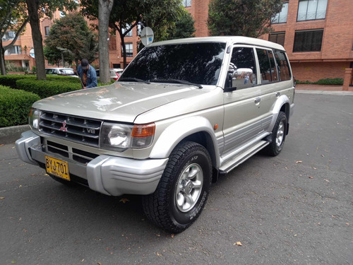 Mitsubishi Montero 3.0 V43 Wagon