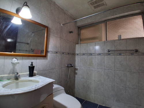 Cs Amplia Casa En Excelente Ubicación De Talca Centro