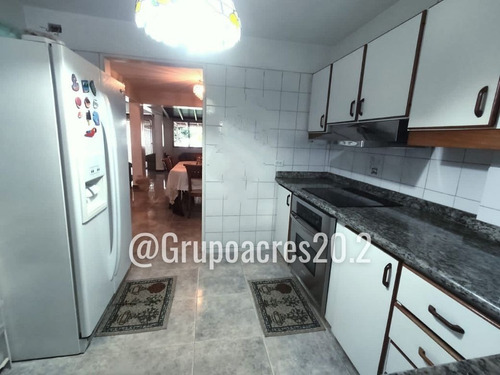 Imagen 2 de 18 de En Venta Townhouse En El Golf, Colinas De Carrizal. Of