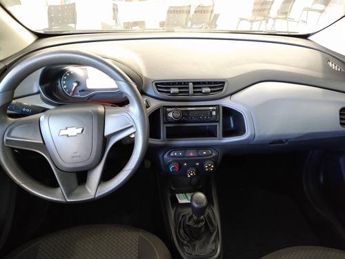 Imagem 8 de 10 de Chevrolet Onix 1.0 Mpfi Joy 8v Flex 4p Manual