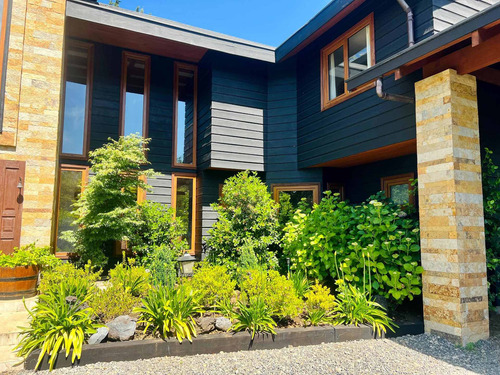 Imagen 2 de 20 de Espectacular Casa De 350 M2 Entre Villarrica Y Pucón