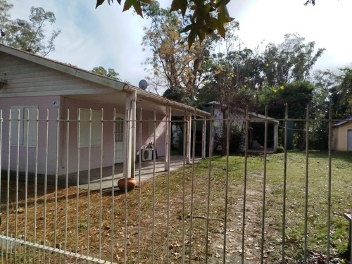 Dos Terrenos Con Vivienda En Venta, En Balneario Santa Ana, Uruguay