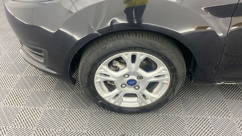Imagen 24 de 25 de Ford Fiesta Hatchback 1.6