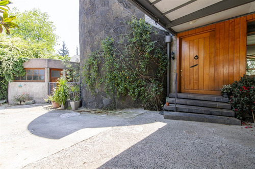 Casa En Venta En La Reina Alta ! Vista Verde, Buen Barrio!!