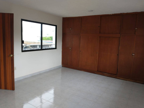 Imagen 5 de 10 de Amplio Departamento Remodelado, Muy Cerca Del Malecón, Veracruz, 68382