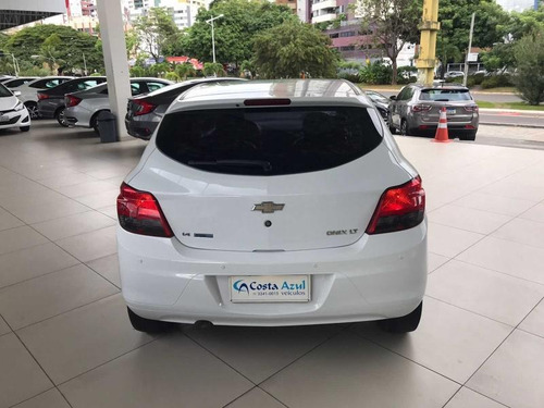 Imagem 13 de 13 de Chevrolet Onix 1.4 Mpfi Lt 8v Flex 4p Manual 2016/2016