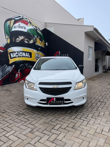 Chevrolet Onix Hatch 1.0 4P FLEX LS