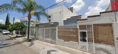 Casa En Venta De Remate Bancario, C. Presa El Tintero 1031, Los Arrayanes, 44765 Guadalajara, Jal. Jmjc12