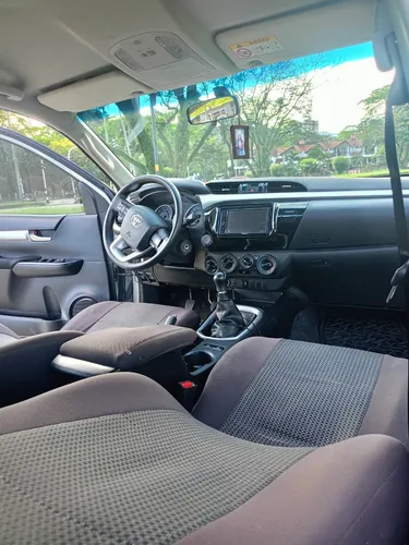 Toyota Hilux 2.4l