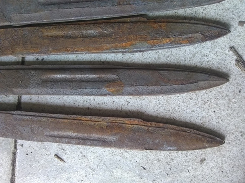 Hojas De Cuchillo
