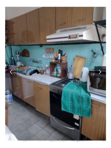 Casa De 8,66 X 38,51 En Villa Del Parque