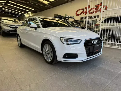 Audi A3 TFSI Select
