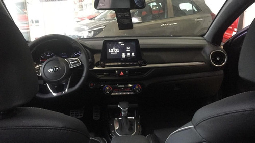 Kia Cerato 2.0 Sx At6 4 P