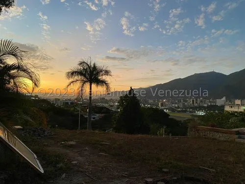 Terreno En Venta Chuao