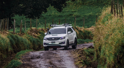 Imagen 5 de 8 de Toyota Fortuner Svr 2013