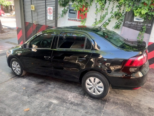 Imagen 5 de 15 de Volkswagen Voyage 2014 1.6 Comfortline 101cv