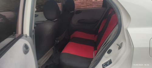 Imagen 10 de 15 de Honda Fit Arias Japonesa