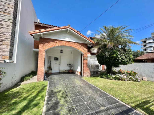 Chalet En Venta En Ituzaingo Norte