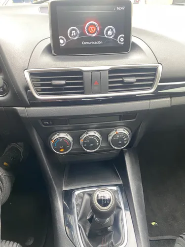 Mazda 3 2.0 Touring