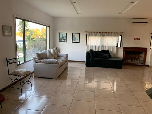 Imagen 5 de 29 de Venta Con Renta - Casa En Saint Thomas Este