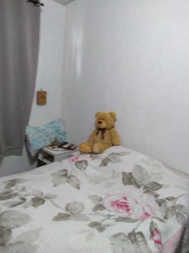 Imagem 5 de 10 de Casa - Padrão, Para Venda Em Joinville/sc - V460