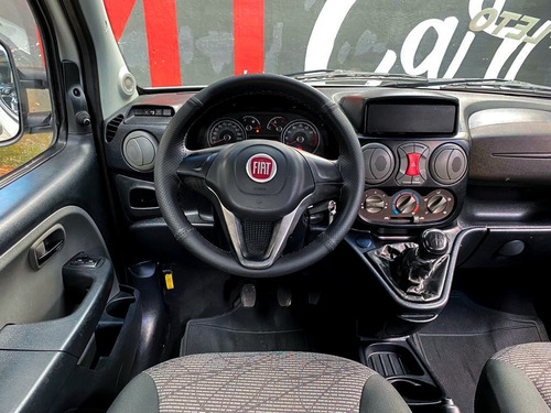 Imagem 9 de 15 de Fiat Doblo 1.8 Mpi Essence 7l 16v Flex 4p Manual