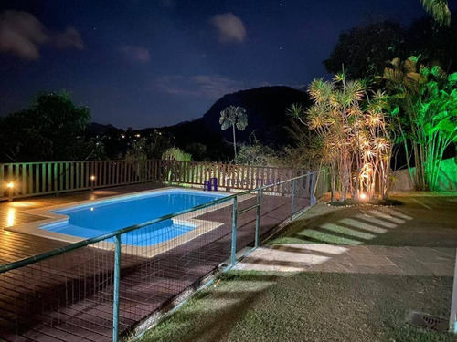 Imagem 14 de 20 de Casa Com 4 Dormitórios À Venda, 450 M² Por R$ 1.600.000,00 - Itaipava - Petrópolis/rj - Ca0131