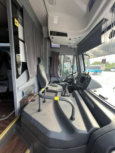 Imagem 4 de 6 de Mercedes Benz Busscar 2021 Cod. 5743