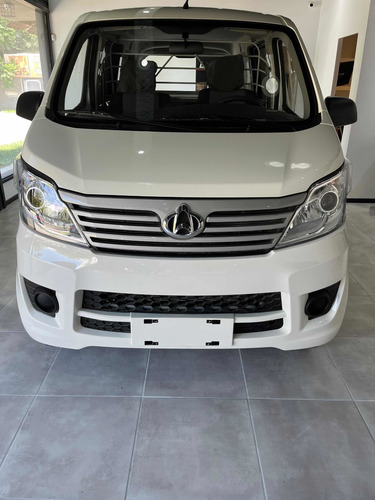 Imagen 5 de 18 de Changan M201 Cargo Van