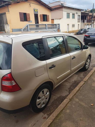 Nissan Livina 2010 1.6 Flex 5p