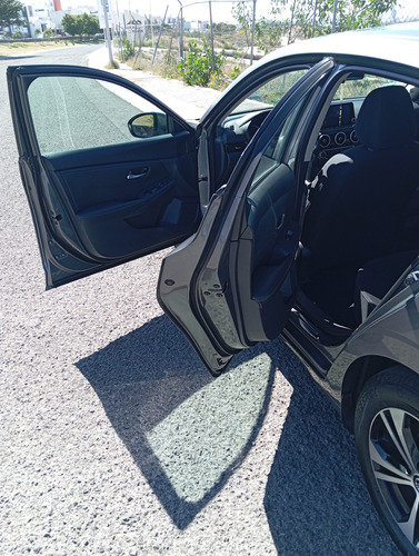 Nissan Sentra 2.0 Advance Cvt