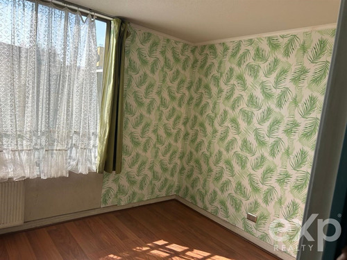 Departamento En Venta De 4 Dorm. En Ñuñoa, Excelente Estado