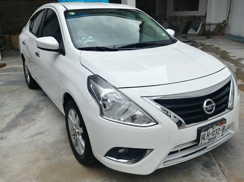 Imagen 2 de 5 de Nissan Versa 2016