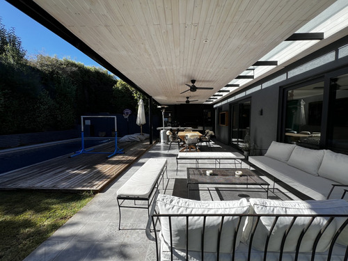 Preciosa Casa Remodelada En Pie Andino