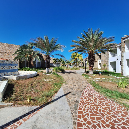 Venta De Hotel Cerca De Playa Caribe Margarita