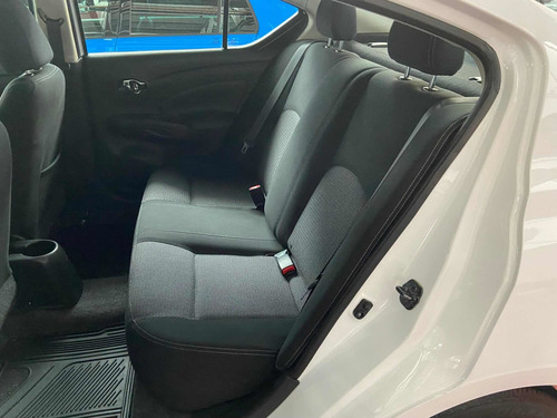 Imagen 8 de 13 de Nissan Versa 2018 1.6 Sense At