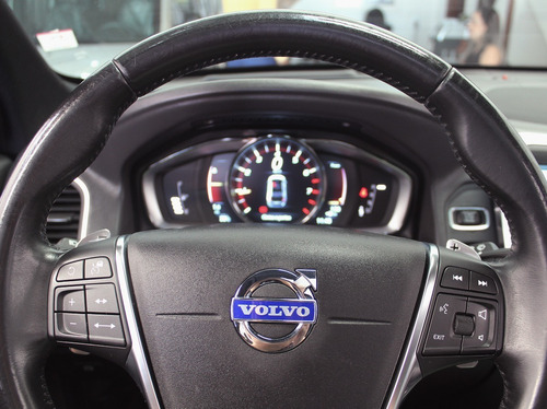 Imagem 10 de 15 de Volvo Xc60 T6 Inscription