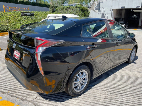Imagen 4 de 12 de Toyota Prius Premium Modelo 2017