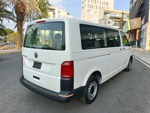 Volkswagen Transporter 2.0 pasajeros mt