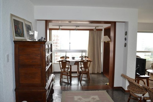 Venta De Apartamento 3 Dormitorios En Playa Brava