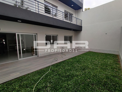Imagen 8 de 20 de Departamento De 3 Ambientes Con Jardín Y Patio - Simbrón 3700