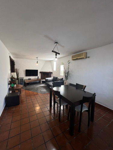 Chalet 4 Amb C/ Jardin Y Pileta