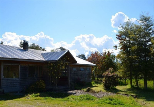 Casa En Venta De 2 Dormitorios En Puerto Varas