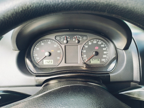 Volkswagen Polo 2006 1.6 Total Flex 5p