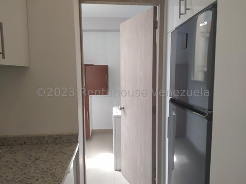 Imagen 12 de 17 de Apartamento En Alquiler Los Palos Grandes 23-18141 Lr