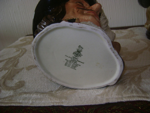Antigua Jarra Royal Doulton Athos Mosquetero Large Porcelana (Usado)