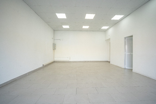 Arriendo De Local E1 De 40m2 En Strip Center Homecenter