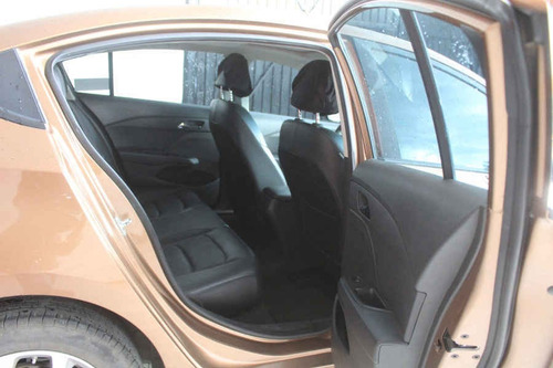 Imagen 12 de 15 de Chevrolet Cavalier 2019 4p Premier L4/1.5 Aut